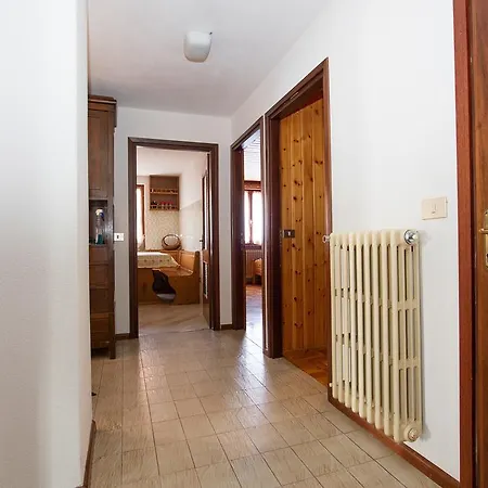 公寓 Da Sergio 博尔米奥